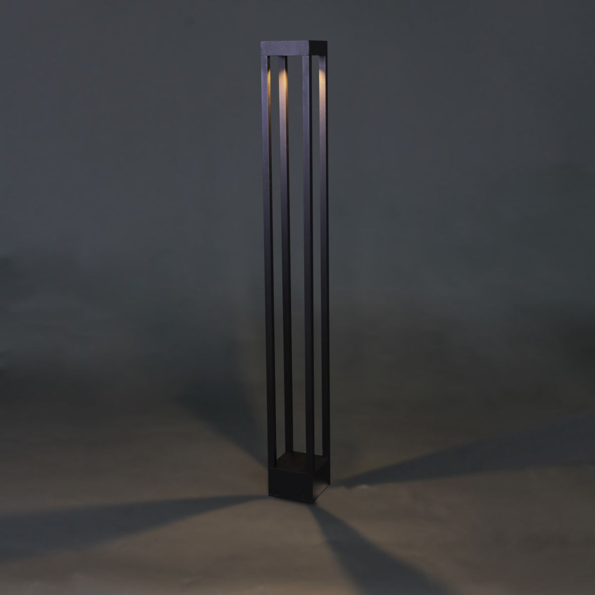 фото ландшафтный светодиодный светильник reluce 09970-0.7-001u 1,0m led7w bk rlos | 220svet.ru